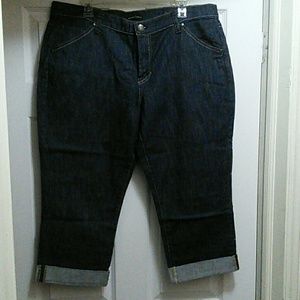 New York & Company Women Capri