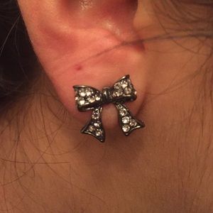 Fashion Bow earrings.
