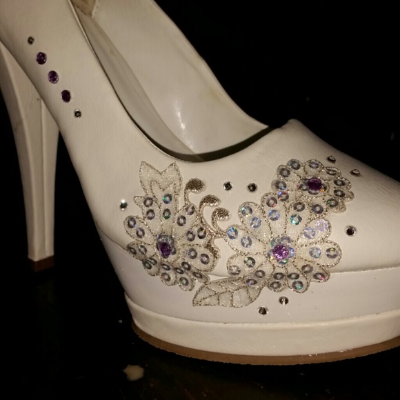 Wedding Shoes - Picture 2 of 3