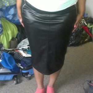 Faux leather pencil skirt