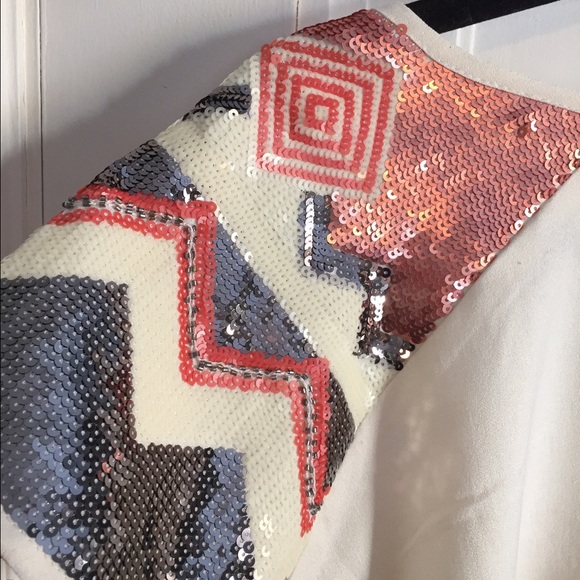 Quinn sequin shoulder top - Picture 3 of 4