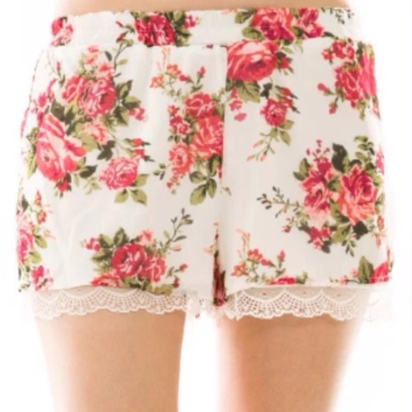 My Beloved Pants - NEW- Lace trimmed floral shorts