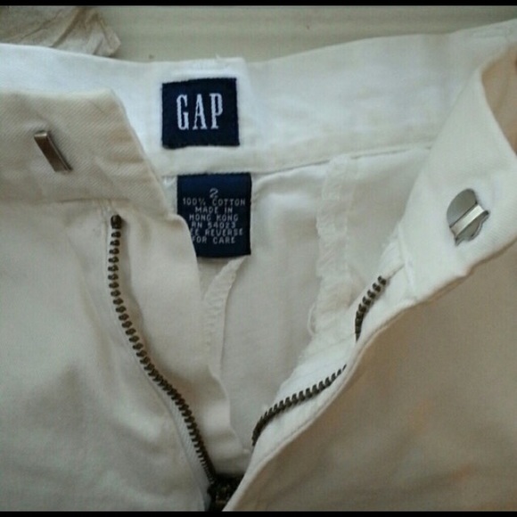 White GAP shorts size 2