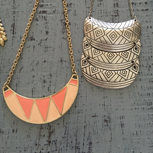 Bundle of necklaces - Picture 2 of 4