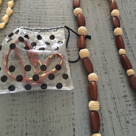 Bundle of necklaces - Picture 4 of 4