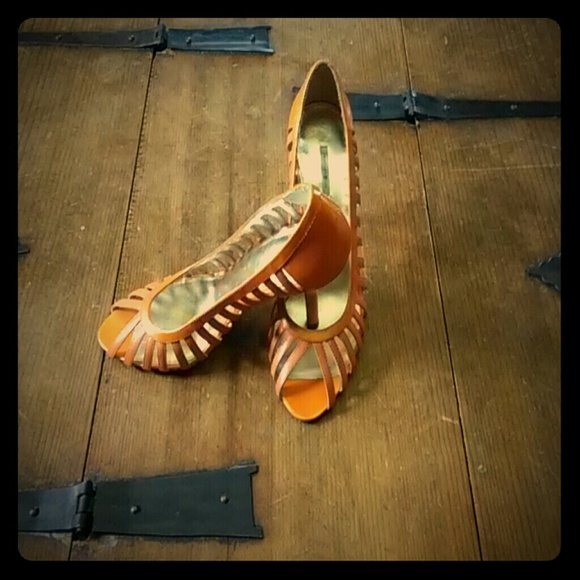 Max Studio shoes