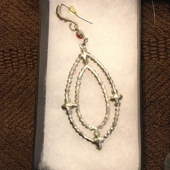 Ruby Red Rhinestone Earrings ❤️ - Picture 3 of 3