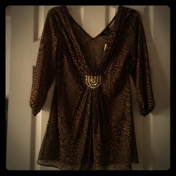 3/4 sleeve sheer shirt