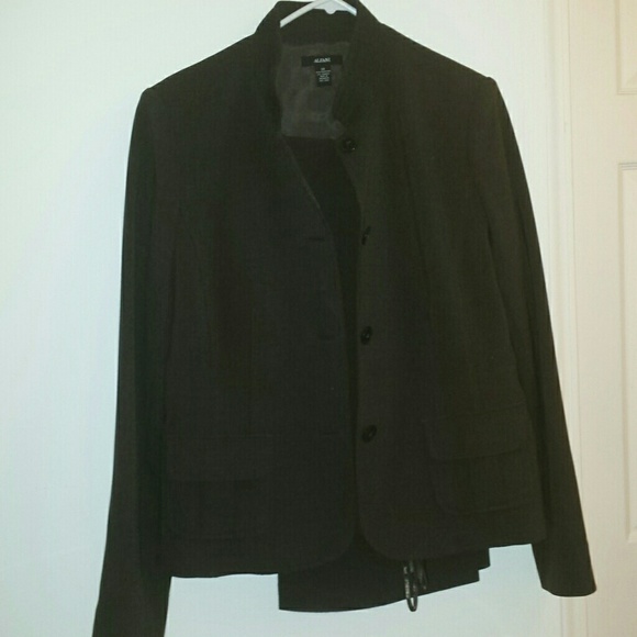 Pant suit