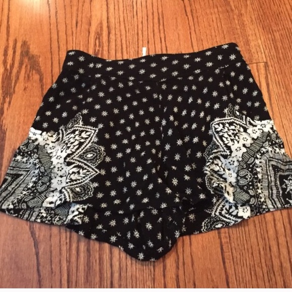 ❌SOLD ❌New free people printed shorts - Picture 4 of 4