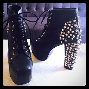 Jeffrey Campbell