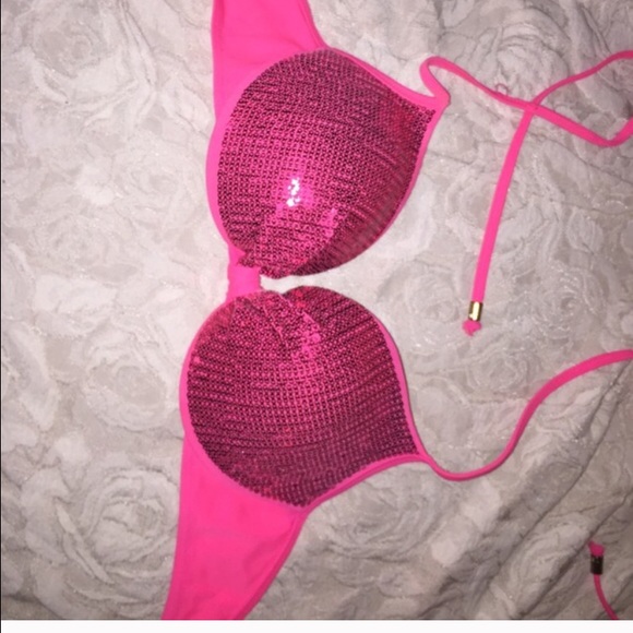 PINK bikini top