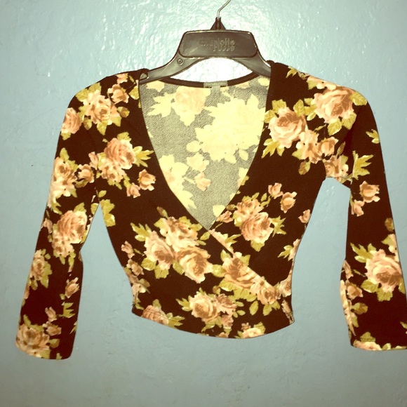🌸🌻FLORAL CROP TOP
