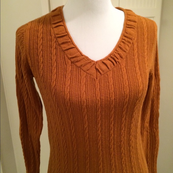 Eddie Bauer Sweater - Picture 2 of 5
