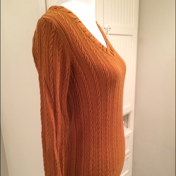 Eddie Bauer Sweater - Picture 3 of 5