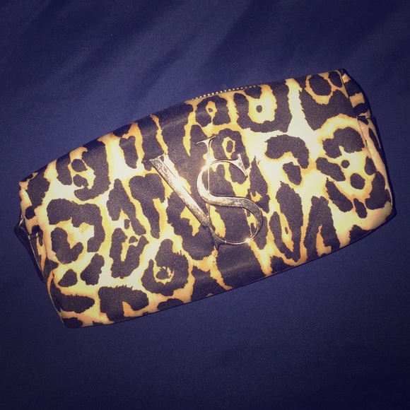 Victoria secret make up bag!✨❤️