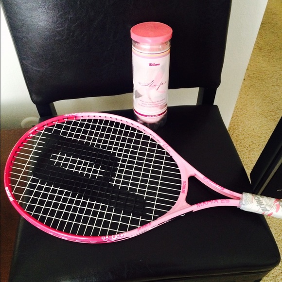 Pink Racquet and tennis balls 🌟brand new🌟