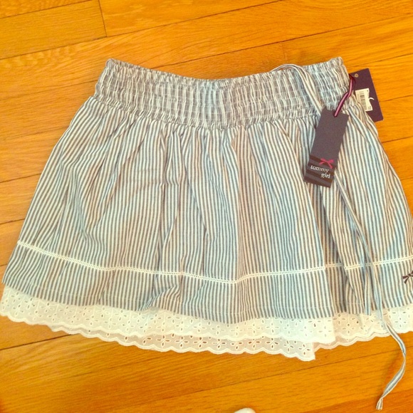 Tommy Hilfiger skirt - Picture 1 of 1