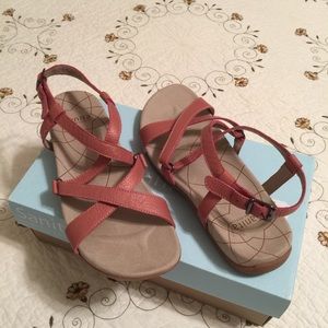 SALE 🎈🎈NEW Sanita leather flexible sole sandals