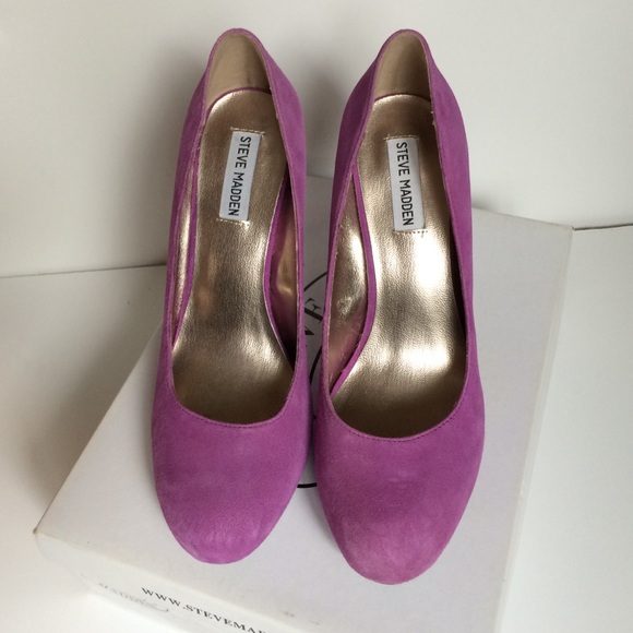 Steve Madden Purple suede pumps! Size 9.5 - Picture 2 of 3