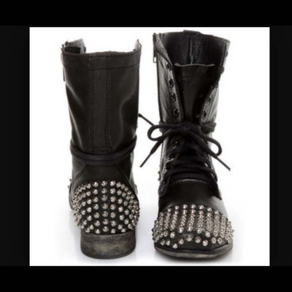 Steve Madden Studded Boot - Picture 1 of 2