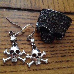 Skull ring and earrings