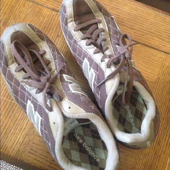New balance shoes - Picture 1 of 5
