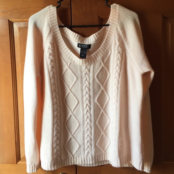 2 New York & Company sweaters xl