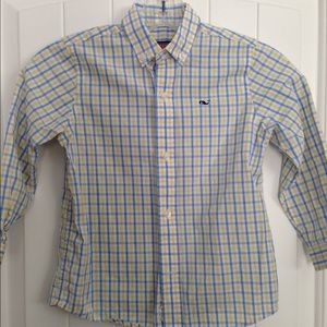 Vineyard vines long sleeve button down shirt!