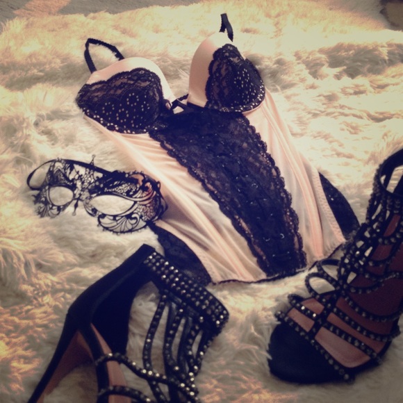 Black Lace & Pale Pink Corset Set