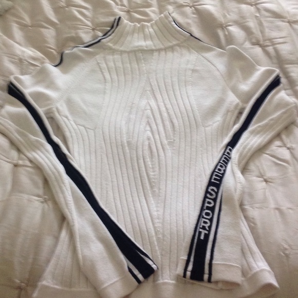 Bebe Sport sweater