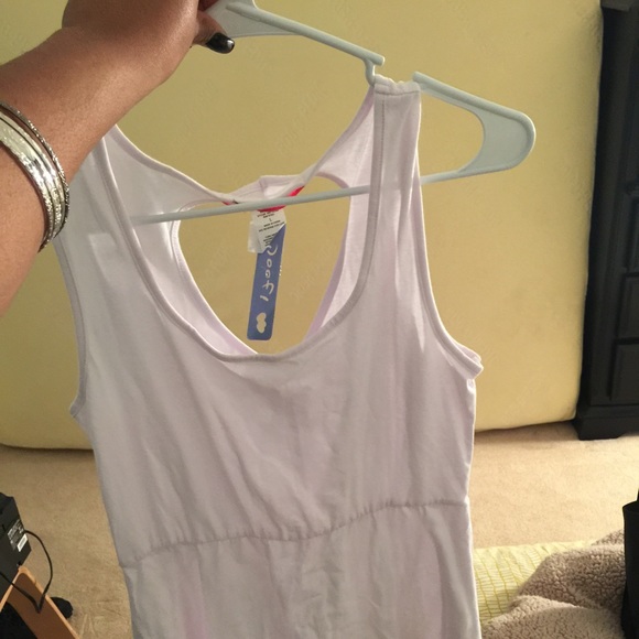 Summer white dress - Picture 2 of 2