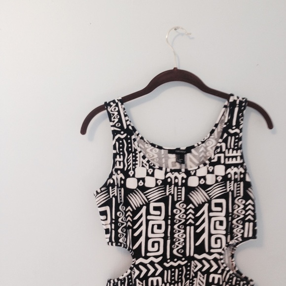 ⭐️aztec print cutout mini dress