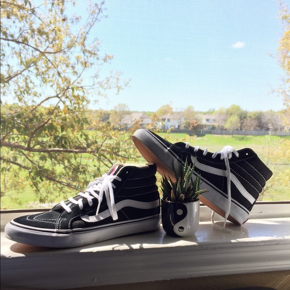 Vans Sk8-Hi Slim (Women's)