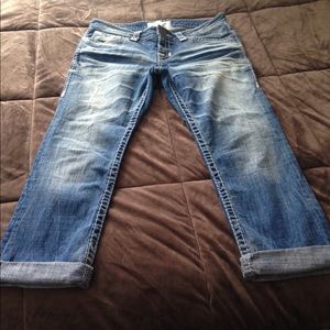 Capri jeans, distressed. Big Star, Liv fit.