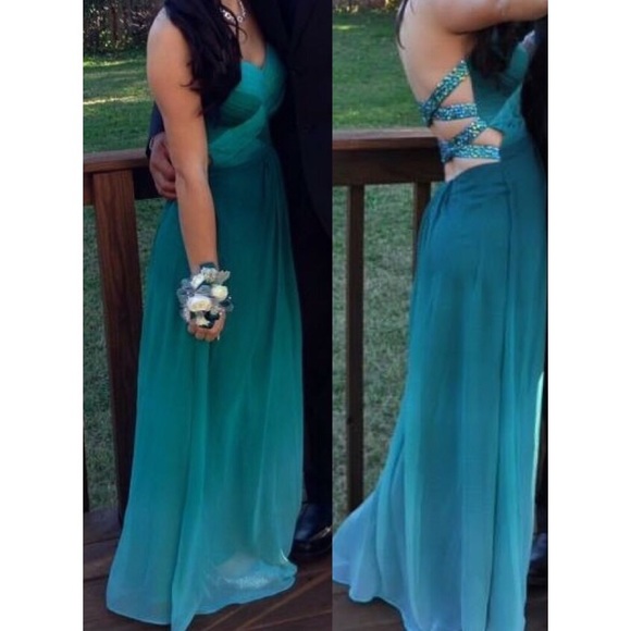 beautiful prom dress!