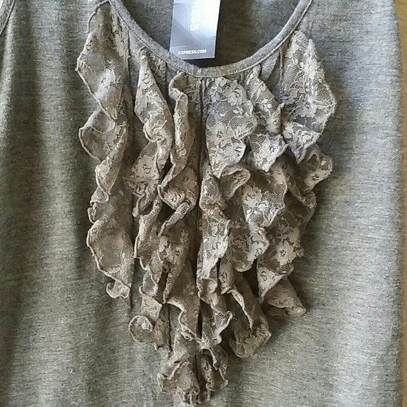 NWT  EXPRESS TANK - Picture 2 of 3