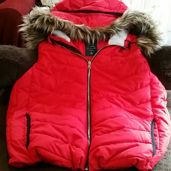 Hooded Red Vest!