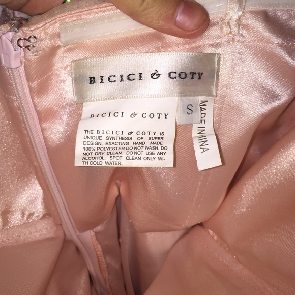 Worn once, beautiful prom dress - Picture 3 of 3