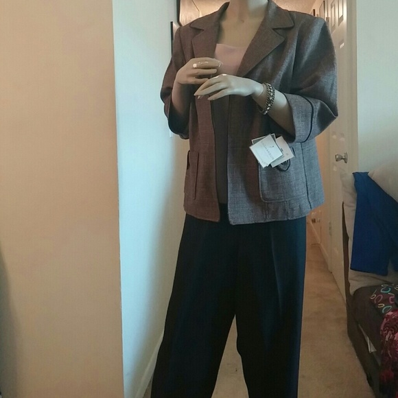 ✨Sag Harbor 3Pc Pant Suit NWT✨