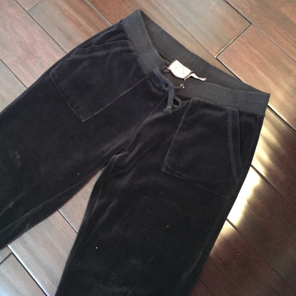 JUICY COUTOUR velour pants!