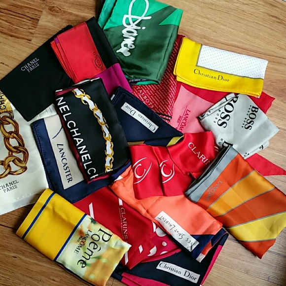 Chanel scarf - Picture 4 of 4