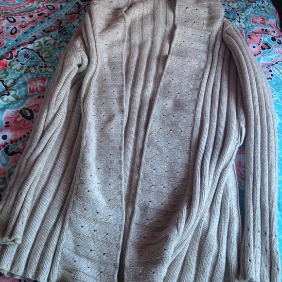 Too big for me😭💗