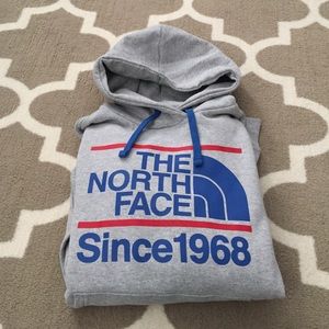 AUTHENTIC North Face sweatshirt (size Large)