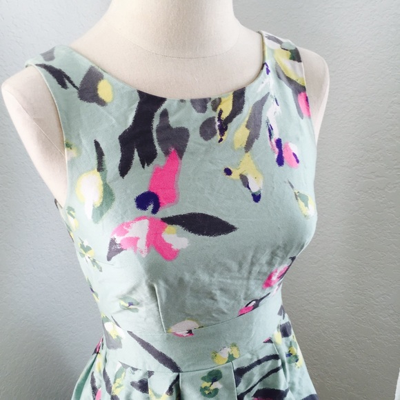 🔱️SOLD 🔱H & M Tea Party Dress - Picture 2 of 3