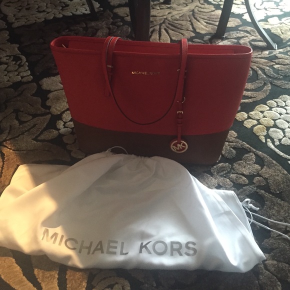 Michael Kors jet set tote