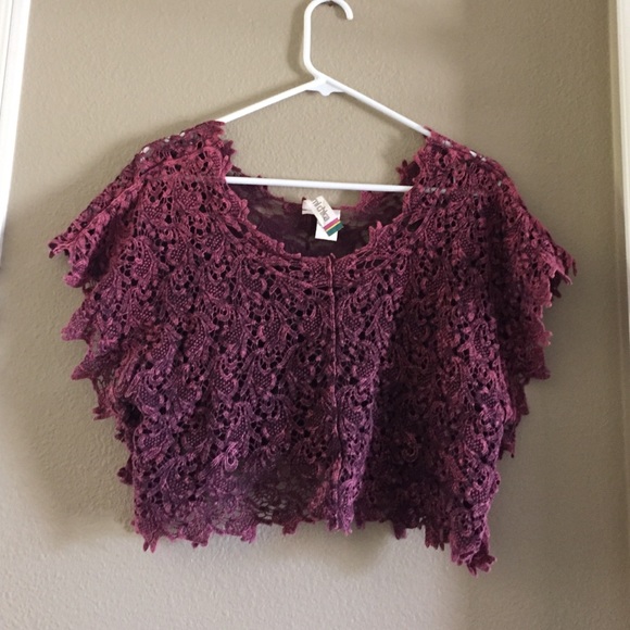 Urban outfitters crop top