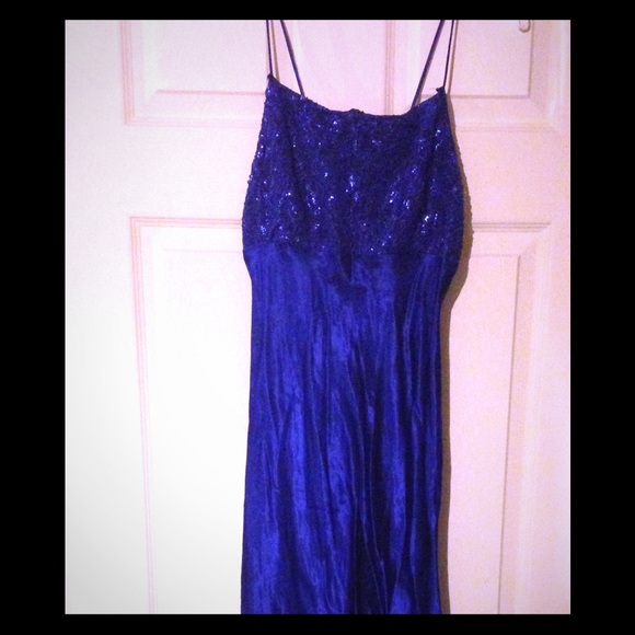 Blue sequined top dress