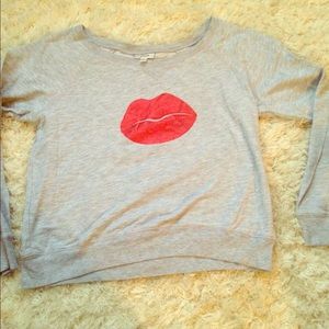 Kiss sweater