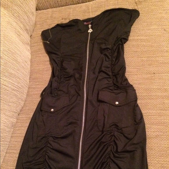 Strapless dress